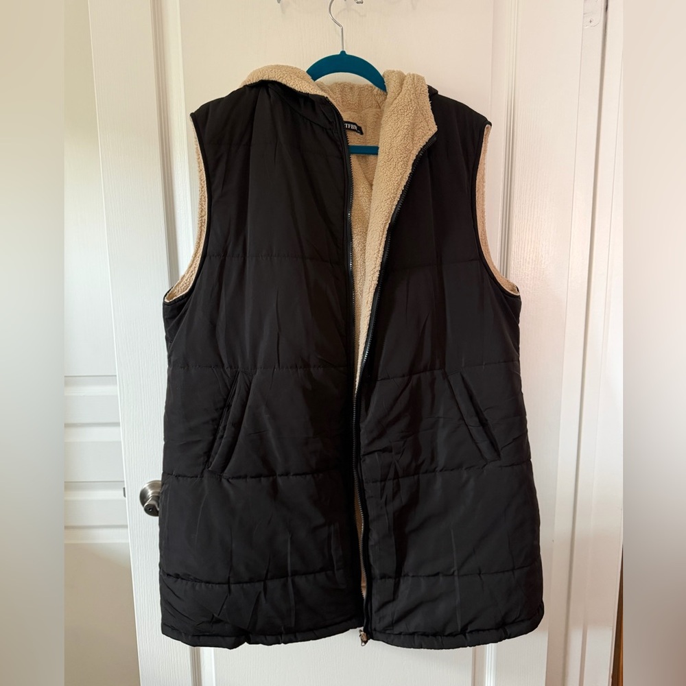 Black Hooded Long Women's Vest